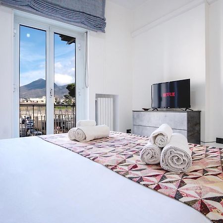Madras Apartment Сан-Джорджо-а-Кремано Экстерьер фото
