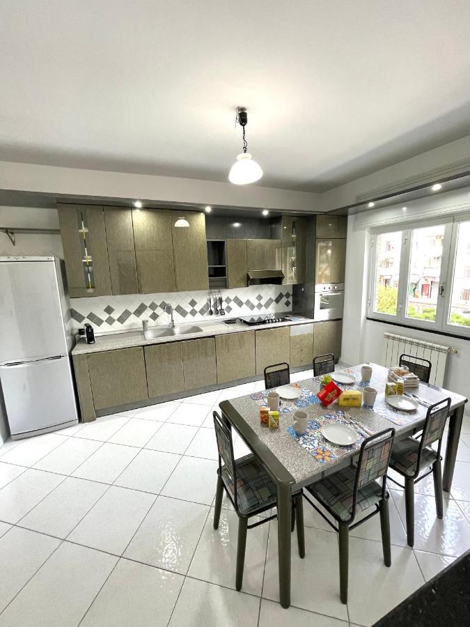 Madras Apartment Сан-Джорджо-а-Кремано Экстерьер фото