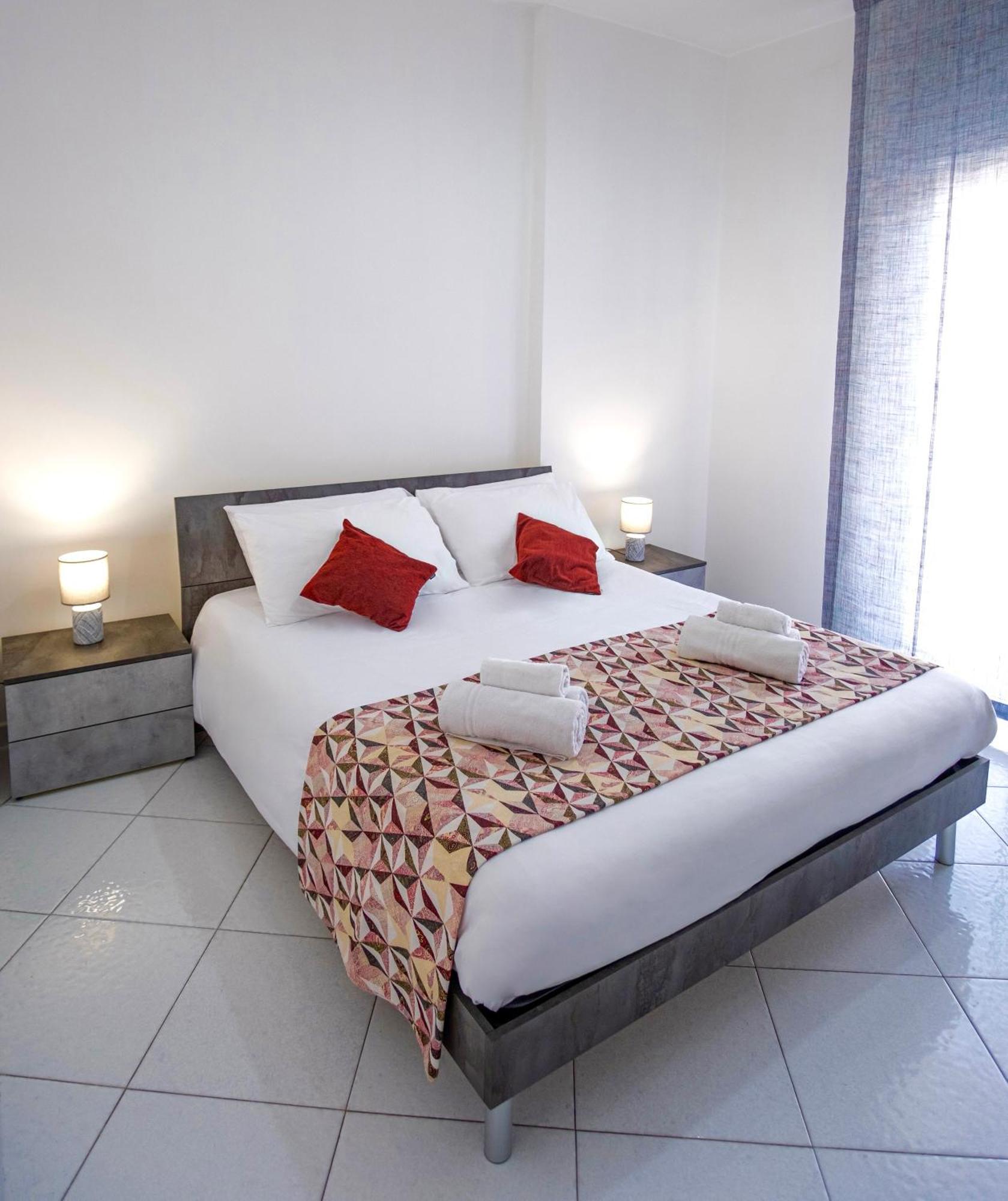 Madras Apartment Сан-Джорджо-а-Кремано Экстерьер фото